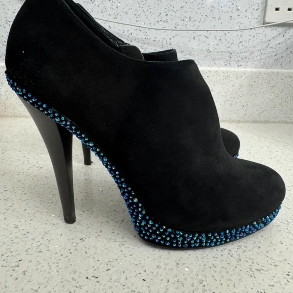 Moda Black Heeled Boots with Blue Embellishments